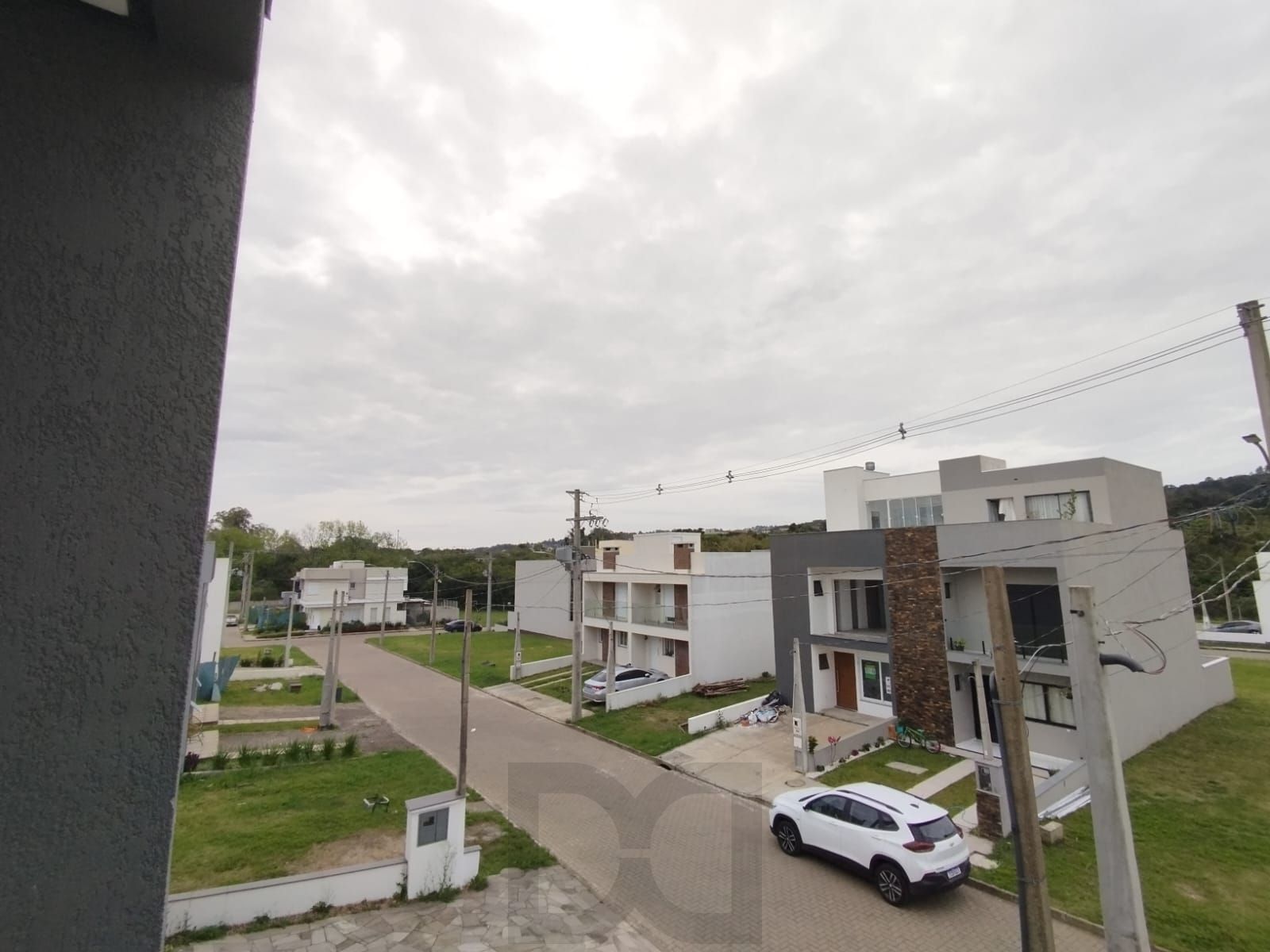 Sobrado 3 quartos, sendo 1 suíte, 2 vagas, churrasqueira, zona sul-POA — foto 17