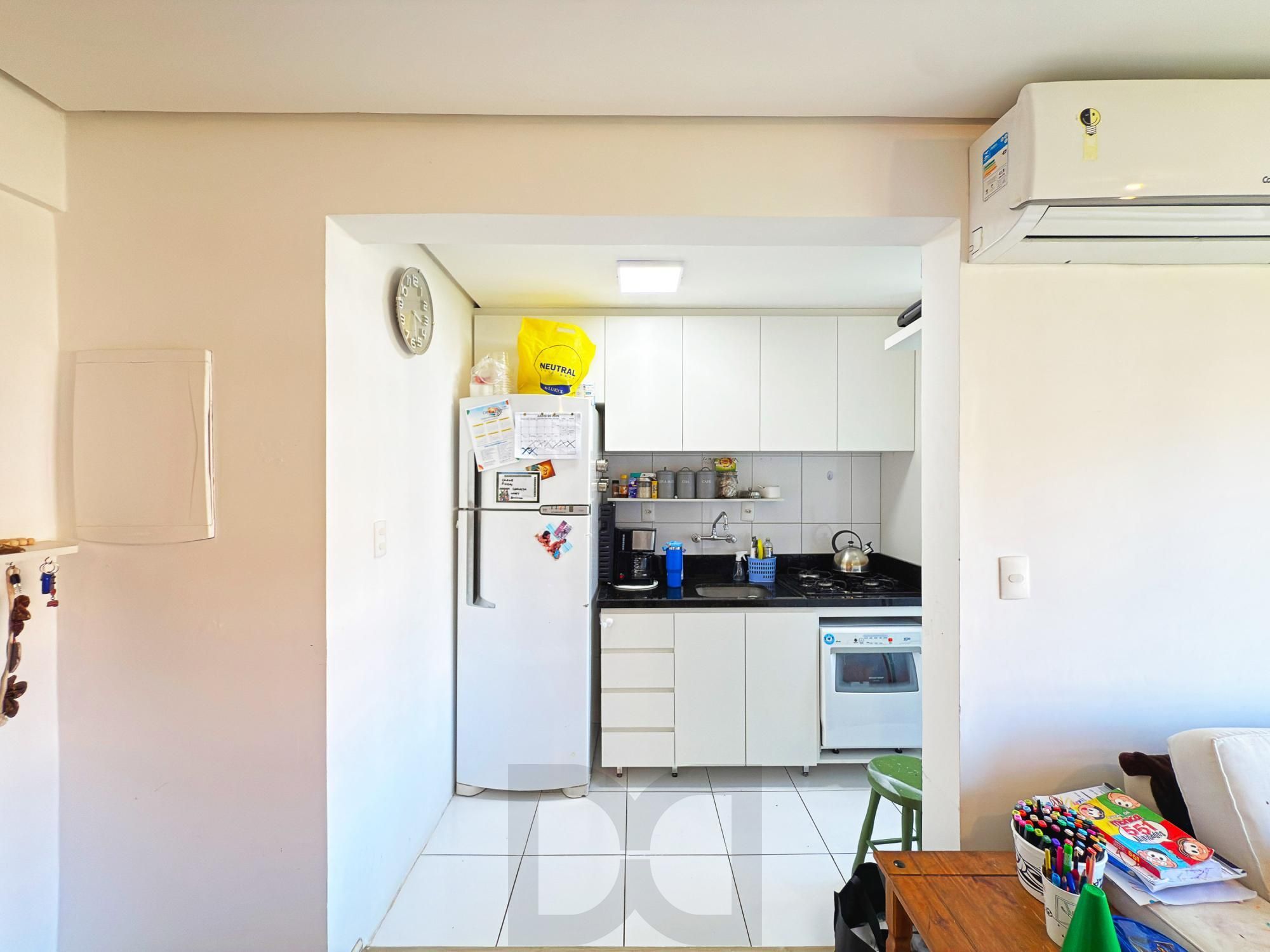 Apartamento com 2 dormitórios e 1 vaga coberta na Dea Coufal — foto 12