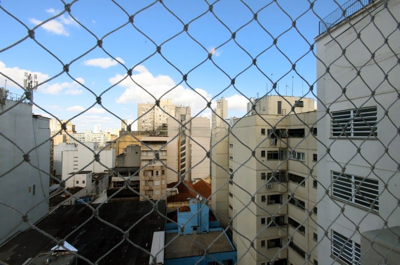 Amplo apartamento de 130m² privativos no Centro Histórico de Porto Alegre. — foto 17