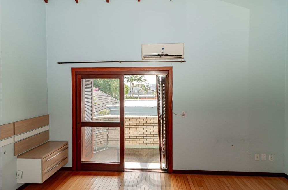Casa em condomínio Fechado no Bairro Ipanema c/3 dormitórios. — foto 17