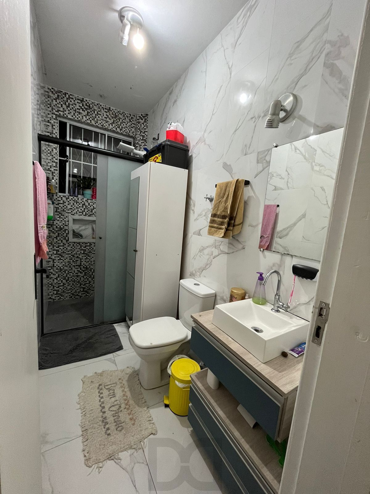 Ótimo apartamento térreo 2 dormitórios, com estacionamento, no coração do Bairro Menino Deus. — foto 16