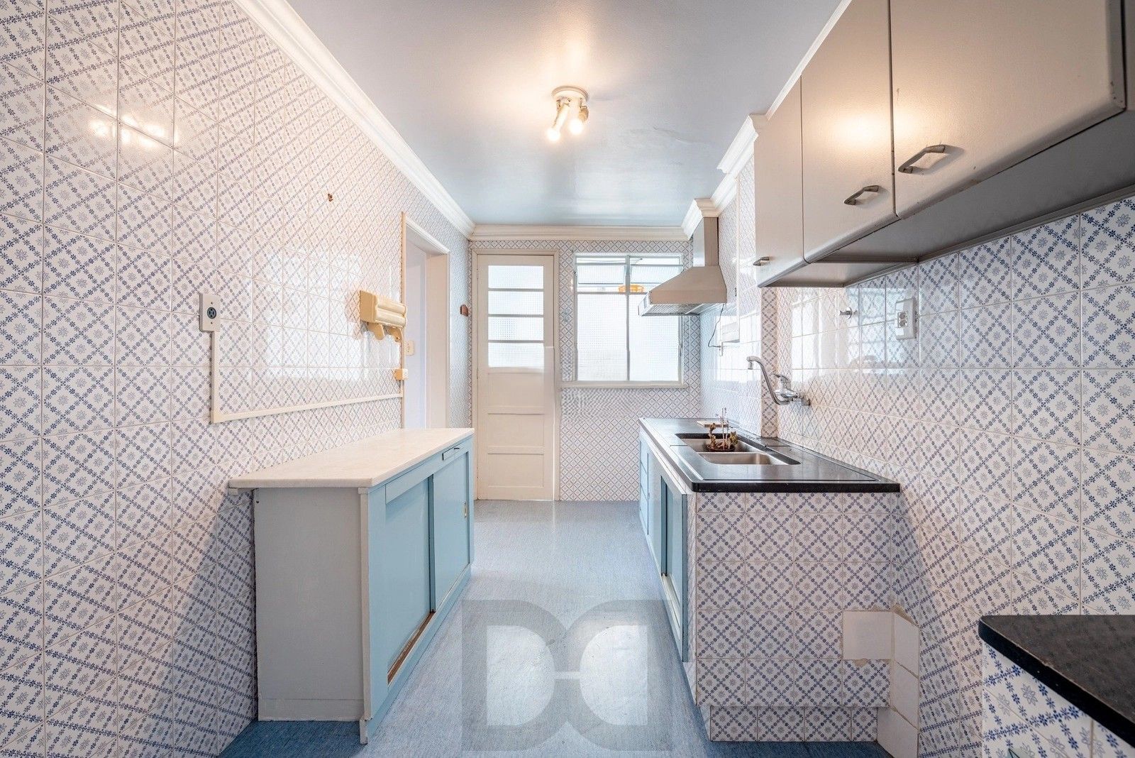 Excelente apartamento com 132m², 3 dormitórios e 2 vagas de garagem, no coração do bairro Menino Deus. — foto 15