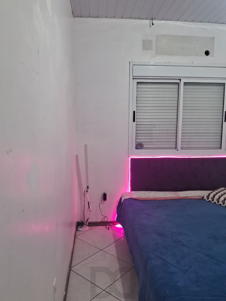 Casa com 2 dormitórios com pátio e edícula. — foto 16