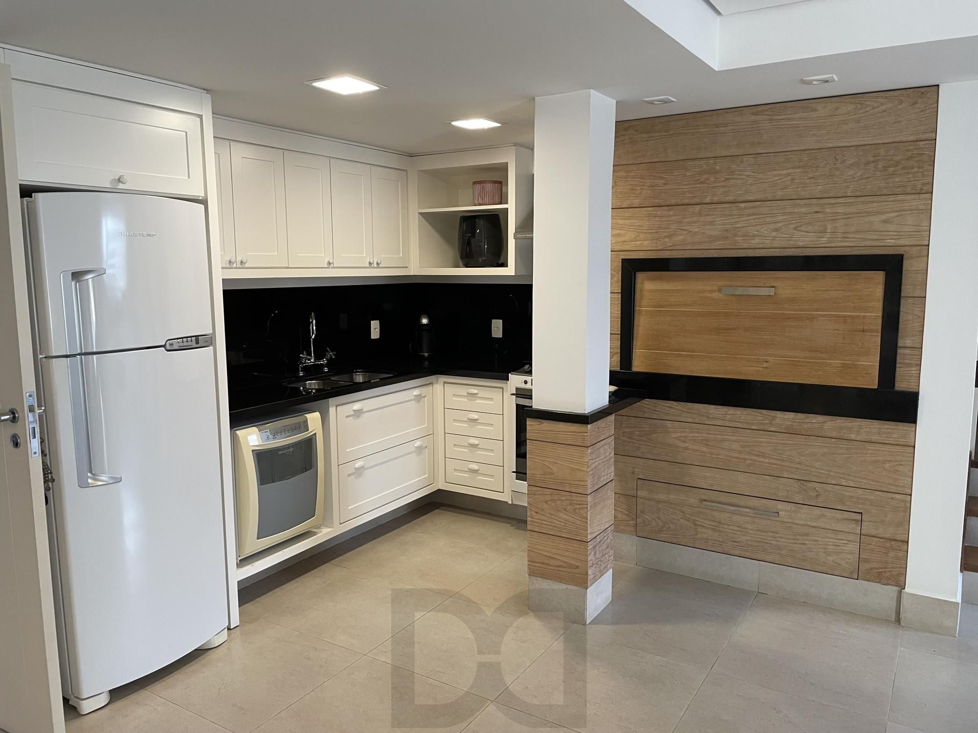 CASA COM 3 DORMITORIOS COM 1 SUITE - BAIRRO VILA NOVA — foto 5