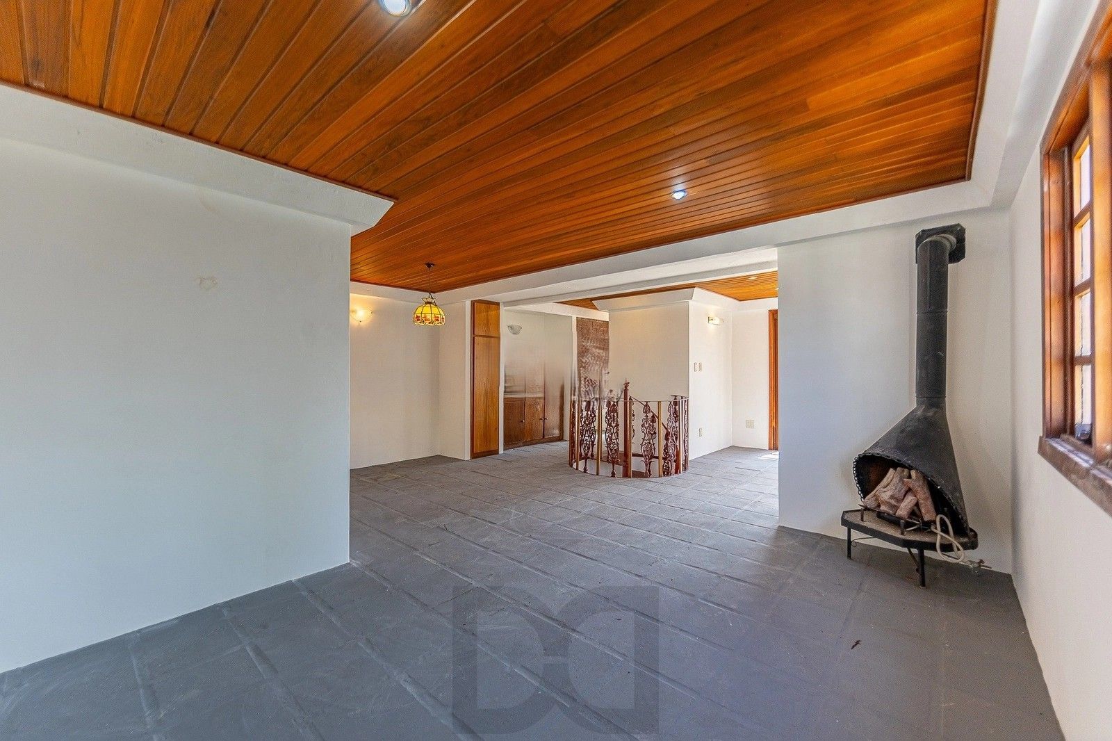 Cobertura duplex com 209,79m² de área privativa, conta com 3 dormitórios, 1 suíte e 2 vagas de garagem. — foto 24