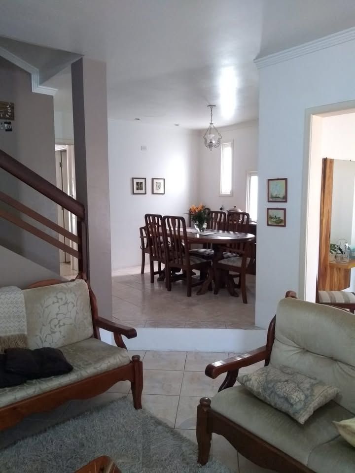 ótimo sobrado com 4 dormitórios, sendo 1 suíte master, pátio com piscina. — foto 5