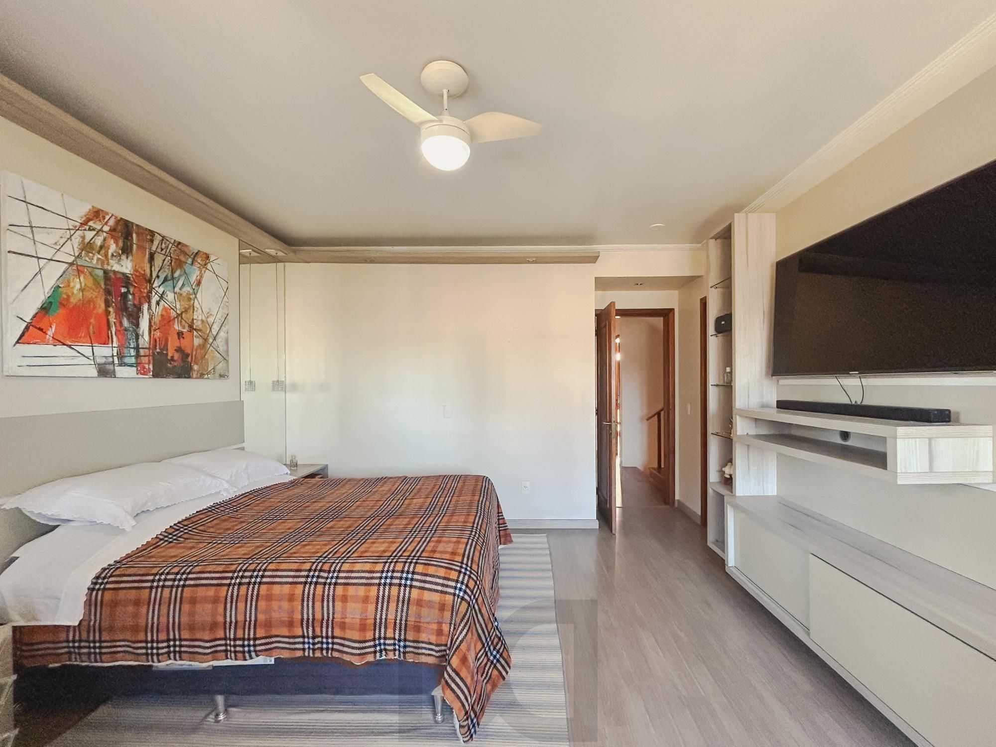 Casa com 4 suítes, piscina e área gourmet no bairro Tristeza. — foto 40