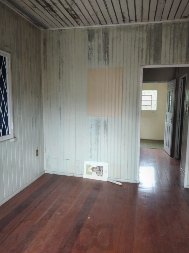 Casa em Porto Alegre, no bairro Nonoai, com 3 dormitório(s), e 3 banheiros, à ve — foto 4
