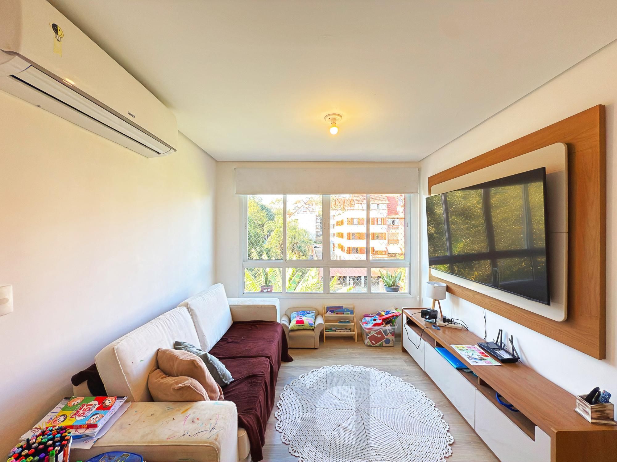 Apartamento com 2 dormitórios e 1 vaga coberta na Dea Coufal — foto 1