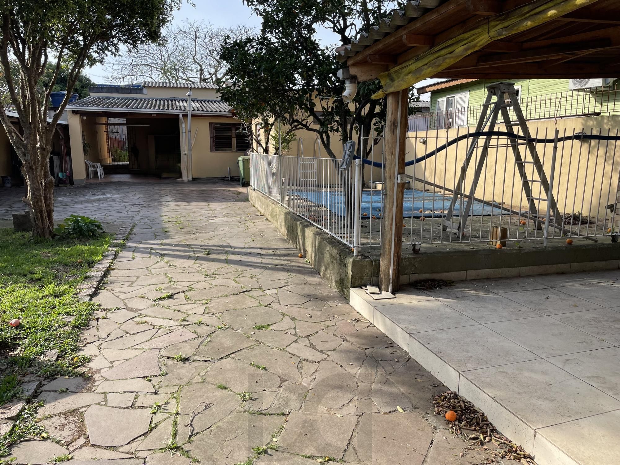 CASA 2 DORMITÓRIOS - 1 SUITE, NO BAIRRO VILA NOVA — foto 44