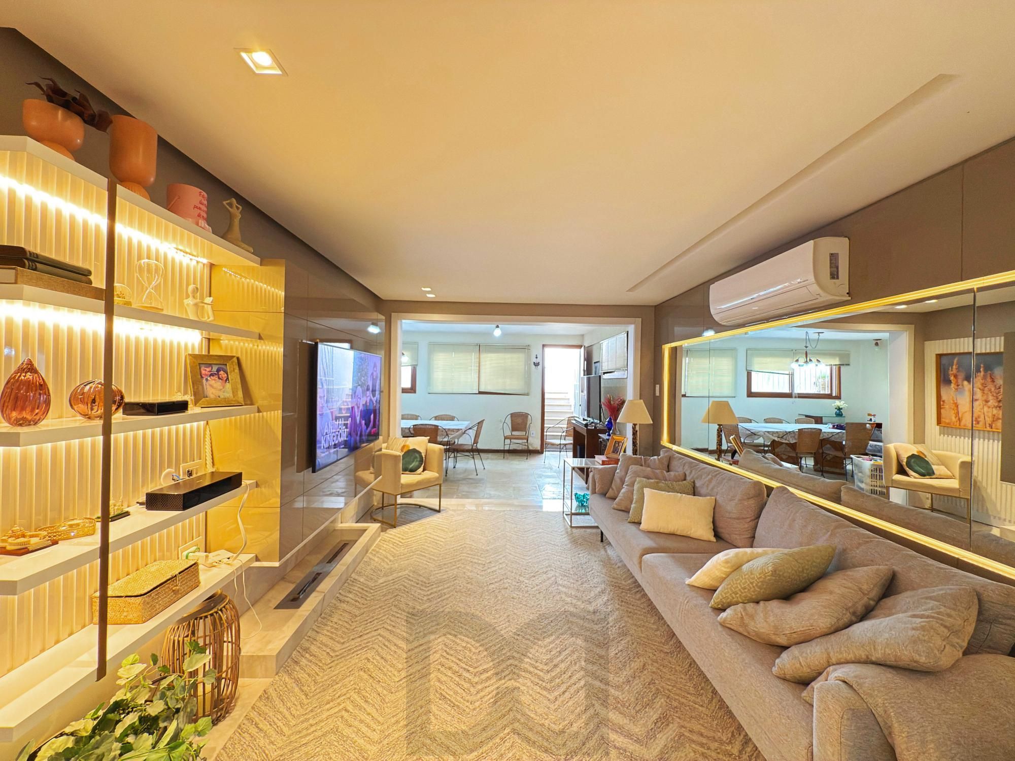 Linda residência estilo sobrado construída nos altos do bairro Ipanema — foto 12