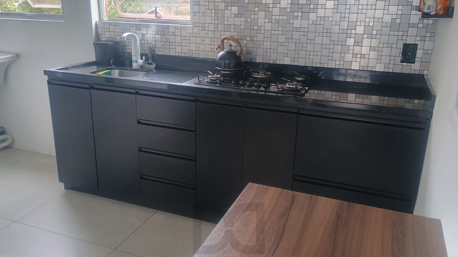 Excelente apartamento de 2 dormitórios no bairro Camaquã. — foto 32