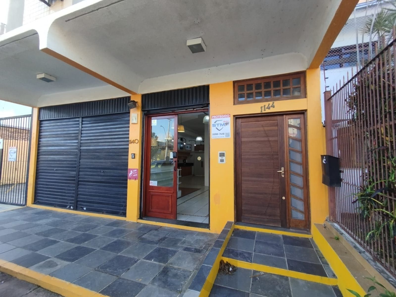 Loja na Tristeza com 360m², 17 vagas, 3 banheiros para locação. — foto 1