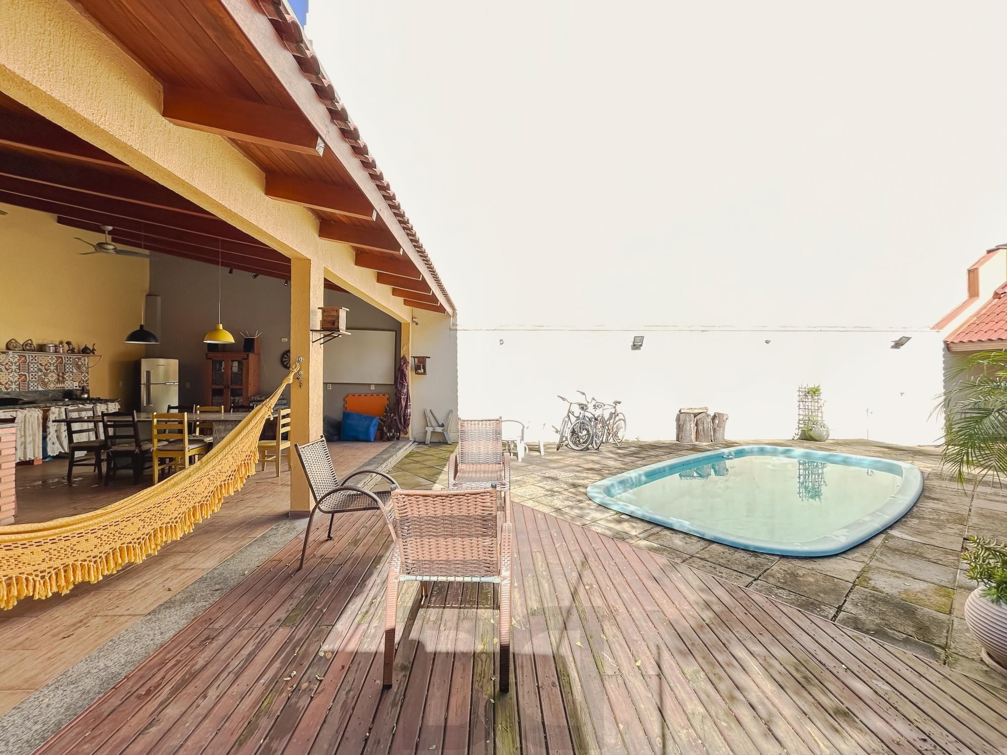 Casa com 4 suítes, piscina e área gourmet no bairro Tristeza. — foto 18