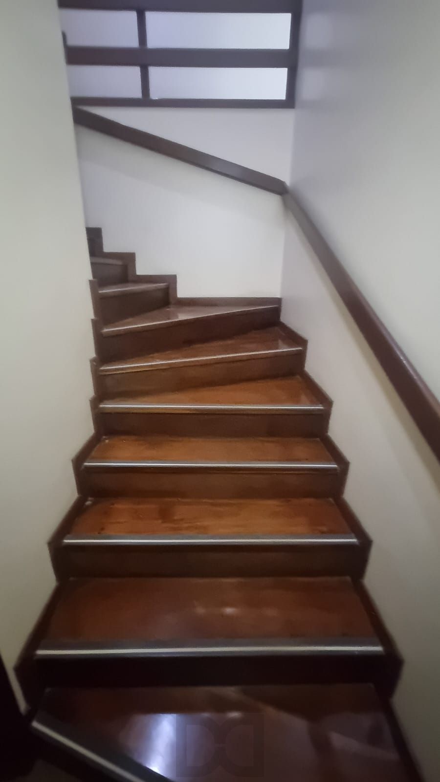 Ótima Residência com 5 dormitórios e 2 suítes. Bairro Santa Tereza. — foto 42