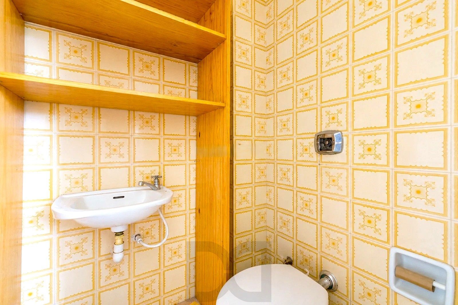 Excelente apartamento em localização privilegiada, na Avenida Dr. Nilo Peçanha com 2 dormitórios, 2 banheiros e 1 vaga de garagem. — foto 8