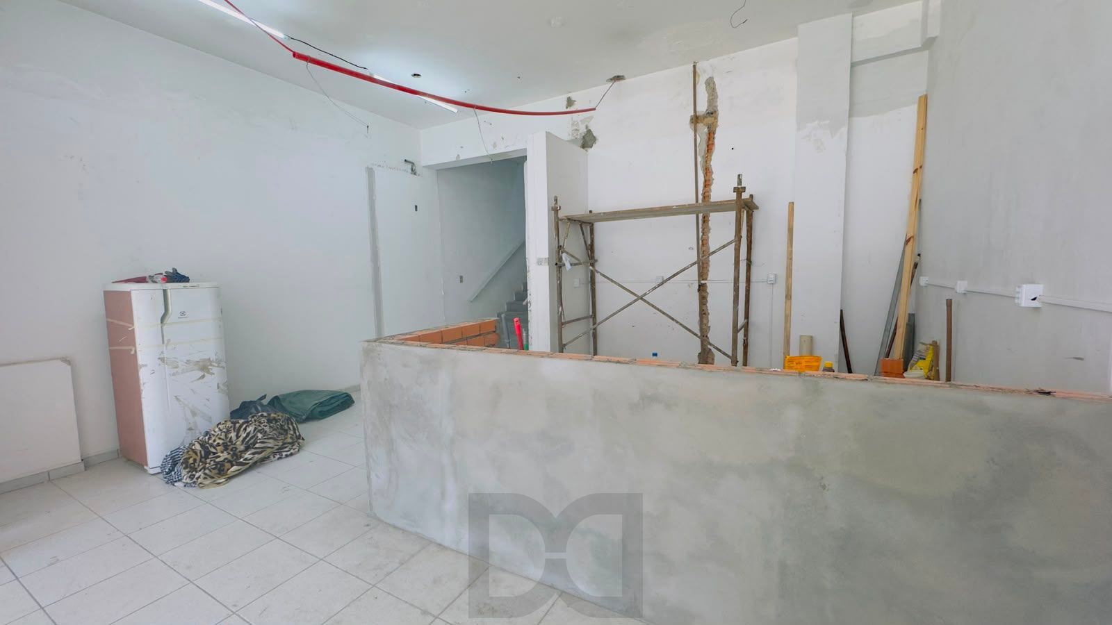Excelente loja comercial na avenida Teresópolis, com sobreloja, 2 banheiros — foto 7
