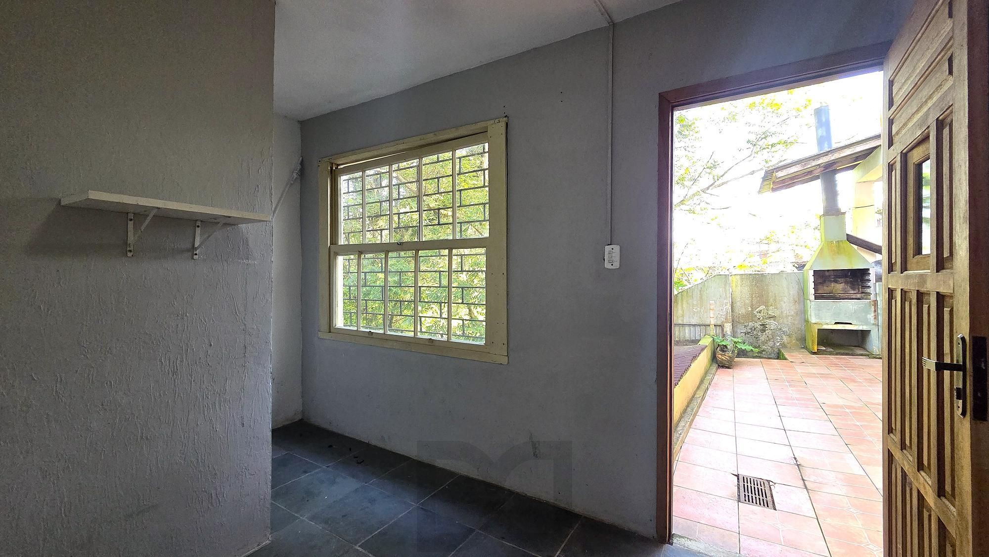 Excelente casa com 160 m² privativos, 4 dormitórios e garagem para 2 carros. — foto 21