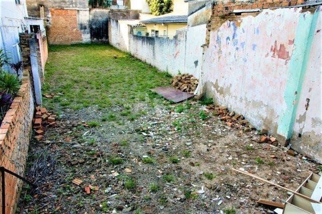 Terreno com 201,82 m2 com 6,60 metros de frente e 30,58 metros de frente a fundos. — foto 3