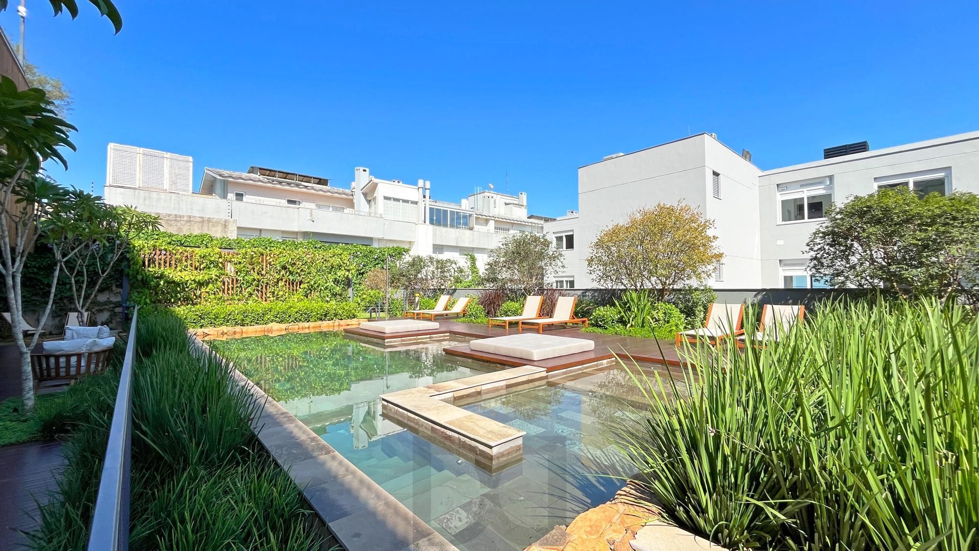 Belíssimo apartamento com 230,6m2, 3 suítes e 4 vagas de garagem. Projeto diferenciado e vista deslumbrante para o pôr do sol do Guaíba. — foto 61