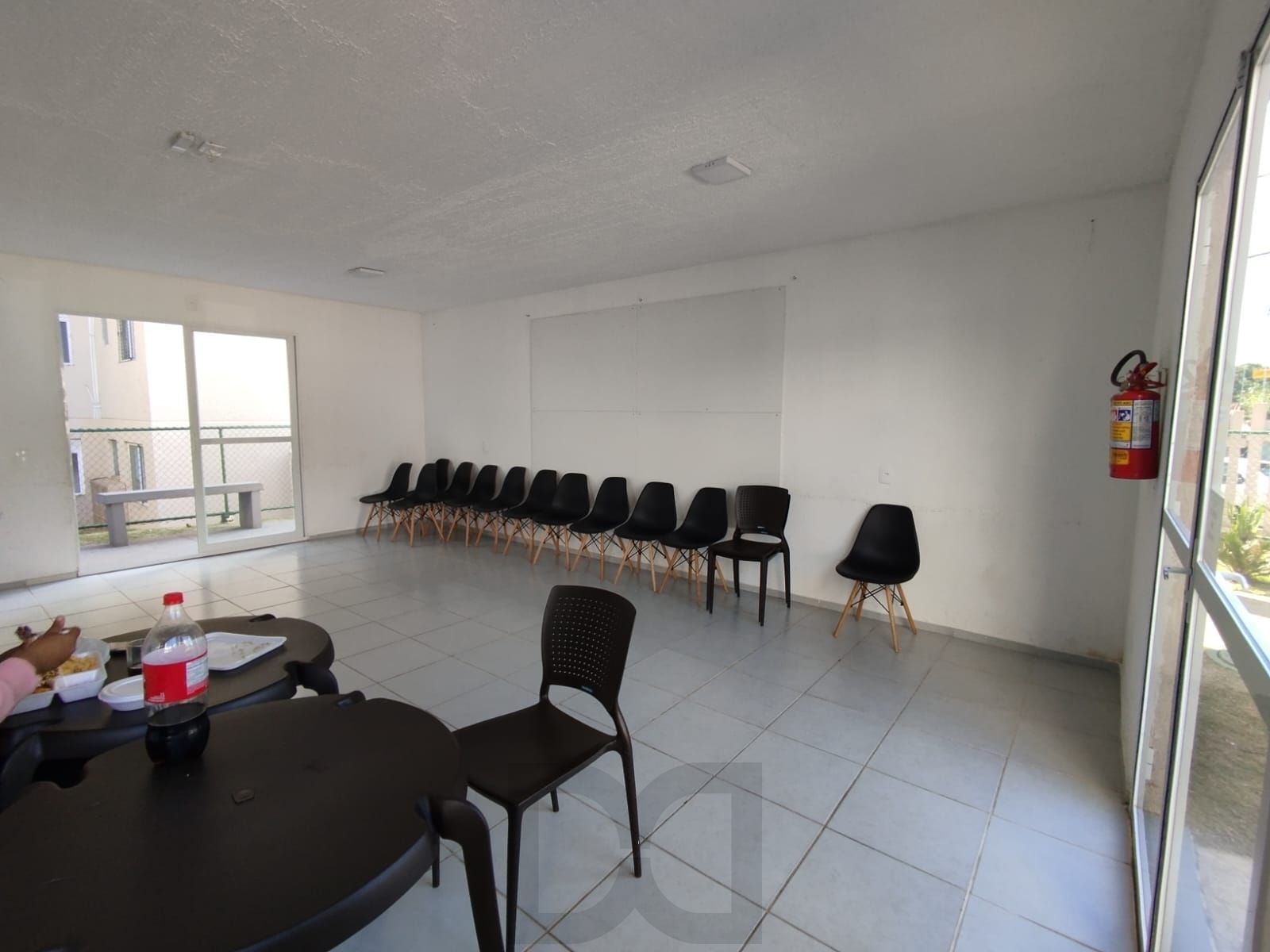 Apartamento 2 quartos, sala, cozinha, banheiro, 1 vaga rotativa. — foto 28