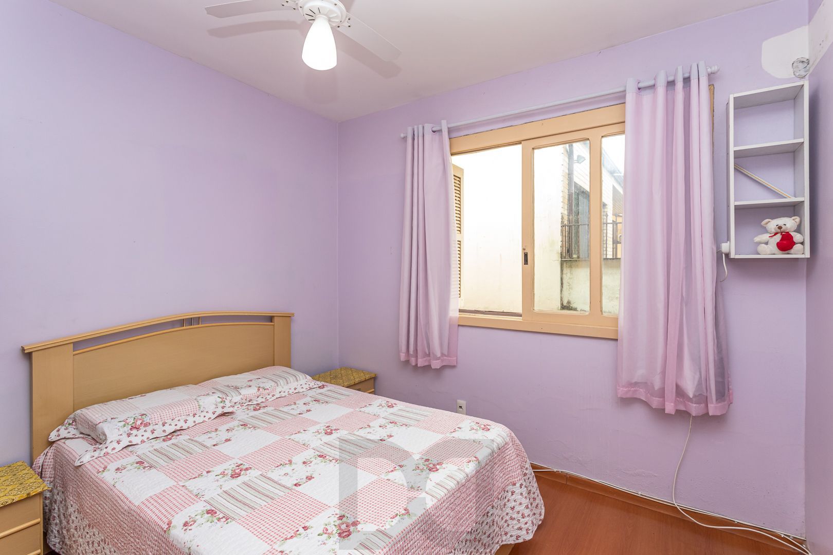 Excelente casa de dois pavimentos no bairro Ipanema, com 238m² de área privativa, 4 dormitórios, 1 suíte e 2 vagas de garagem. — foto 19