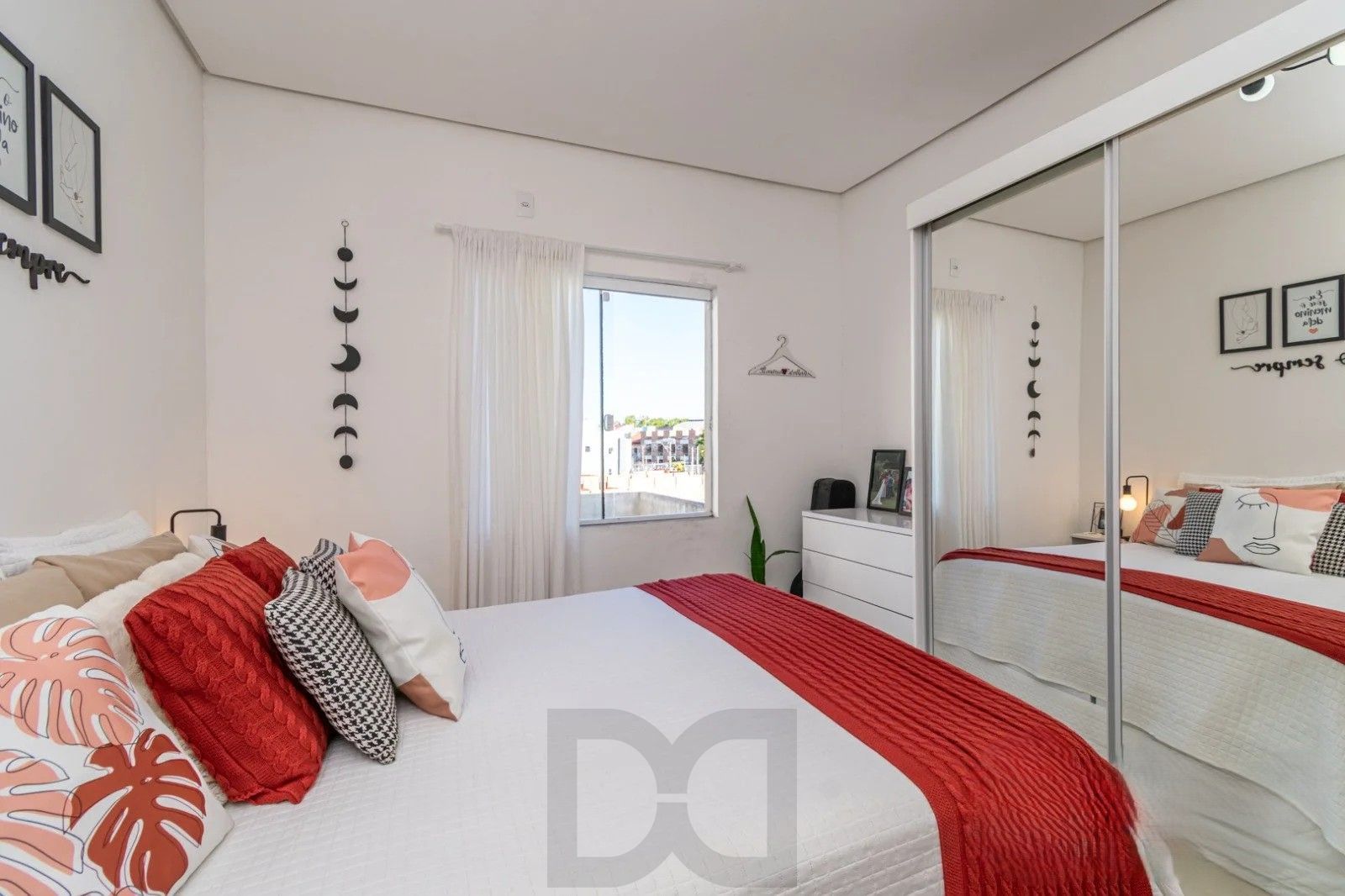 Excelente sobrado, semimobiliado, com 77m², 2 dormitórios e 1 vaga de garagem. À venda no Hípica Boulevard – Zona Sul. — foto 17