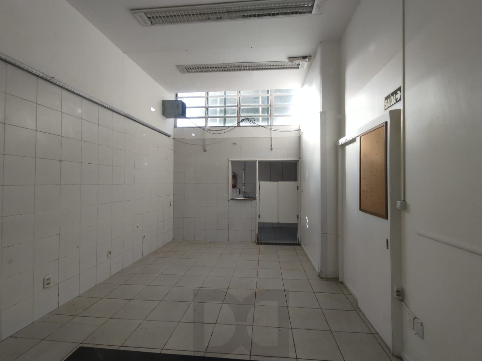 Loja na Tristeza com 360m², 17 vagas, 3 banheiros para locação. — foto 15