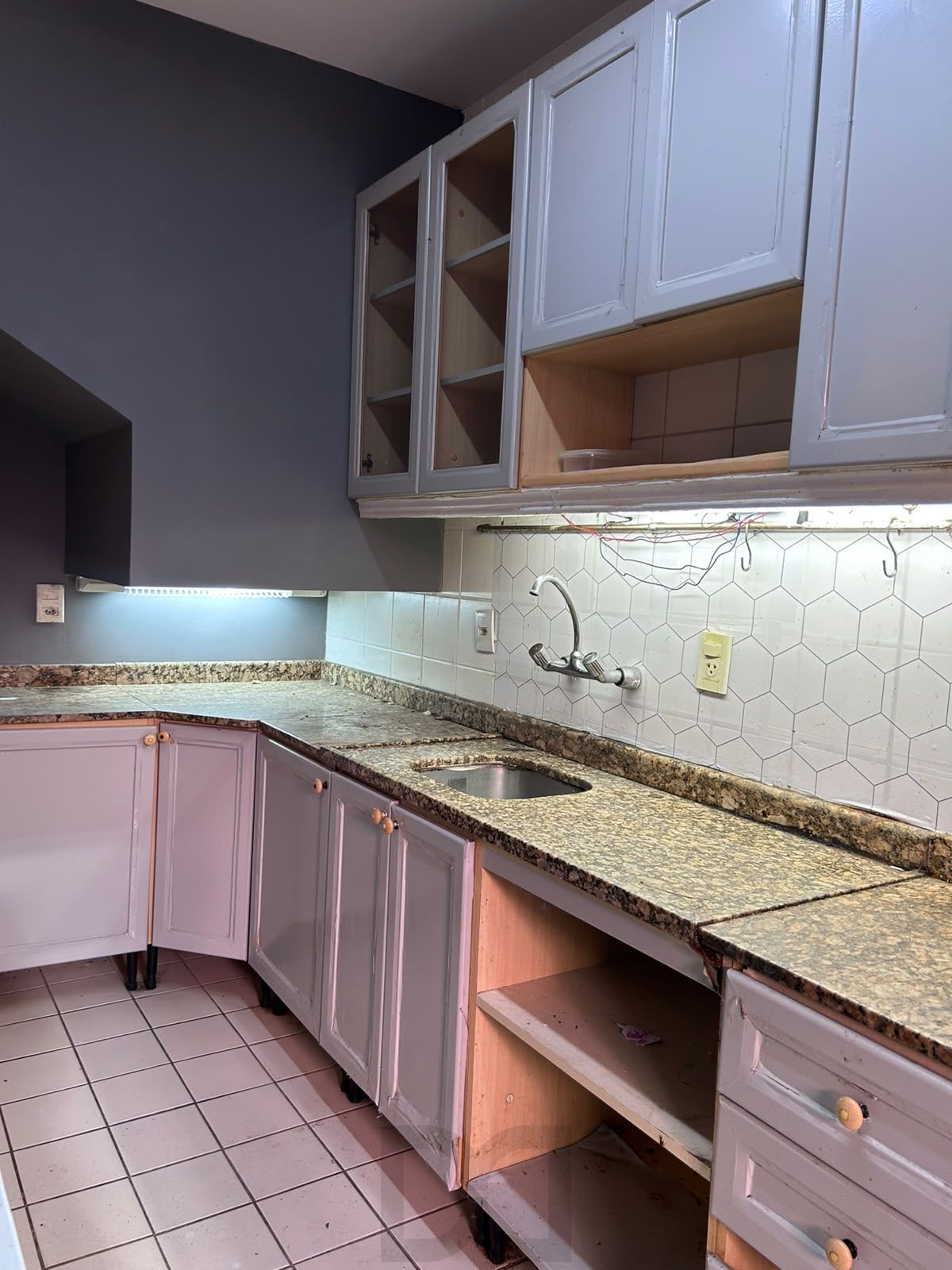 Casa condomínio 3 quartos, sendo 1 suíte, hidro e closet, 2 vagas — foto 5