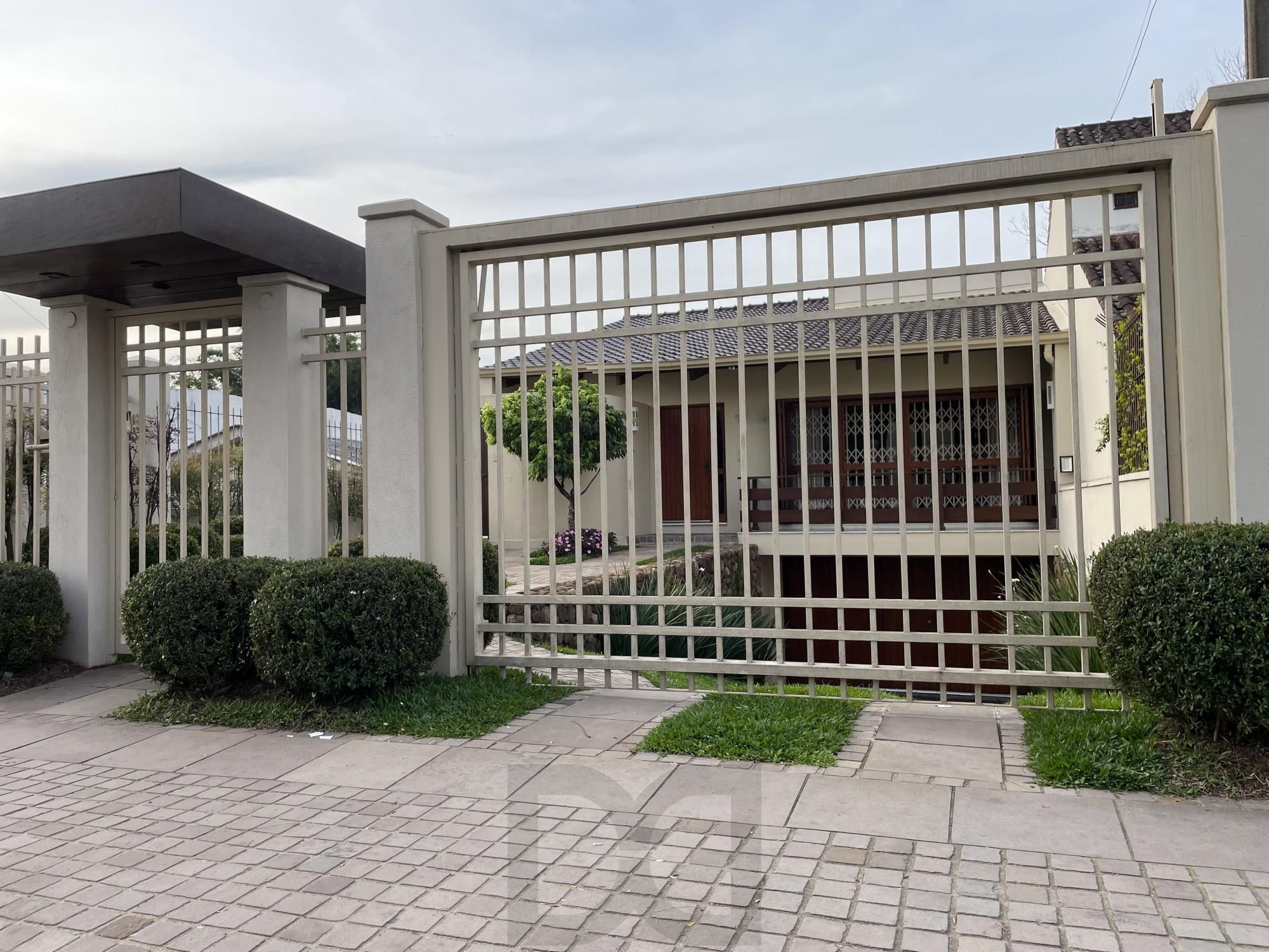 CASA COM 3 DORMITORIOS COM 1 SUITE - BAIRRO VILA NOVA — foto 2