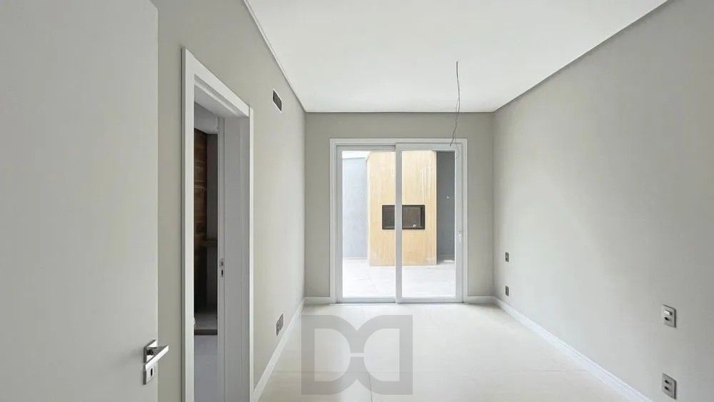 Apresentamos esta belíssima casa térrea 174m2 de área privativa, 3 suítes e 3 vagas de garagem, no Condomínio Altos do Lago. — foto 12
