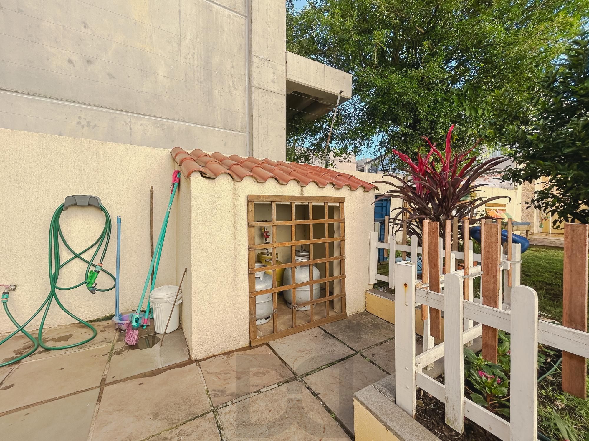 Casa com 4 suítes, piscina e área gourmet no bairro Tristeza. — foto 23