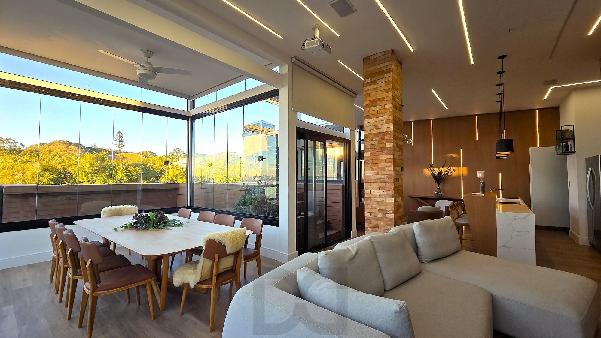 Cobertura de Alto Padrão com 357m2, 3 suítes e 3 vagas de garagem. Vista Permanente para o Guaíba | Porteira Fechada | Bairro Cristal. — foto 27