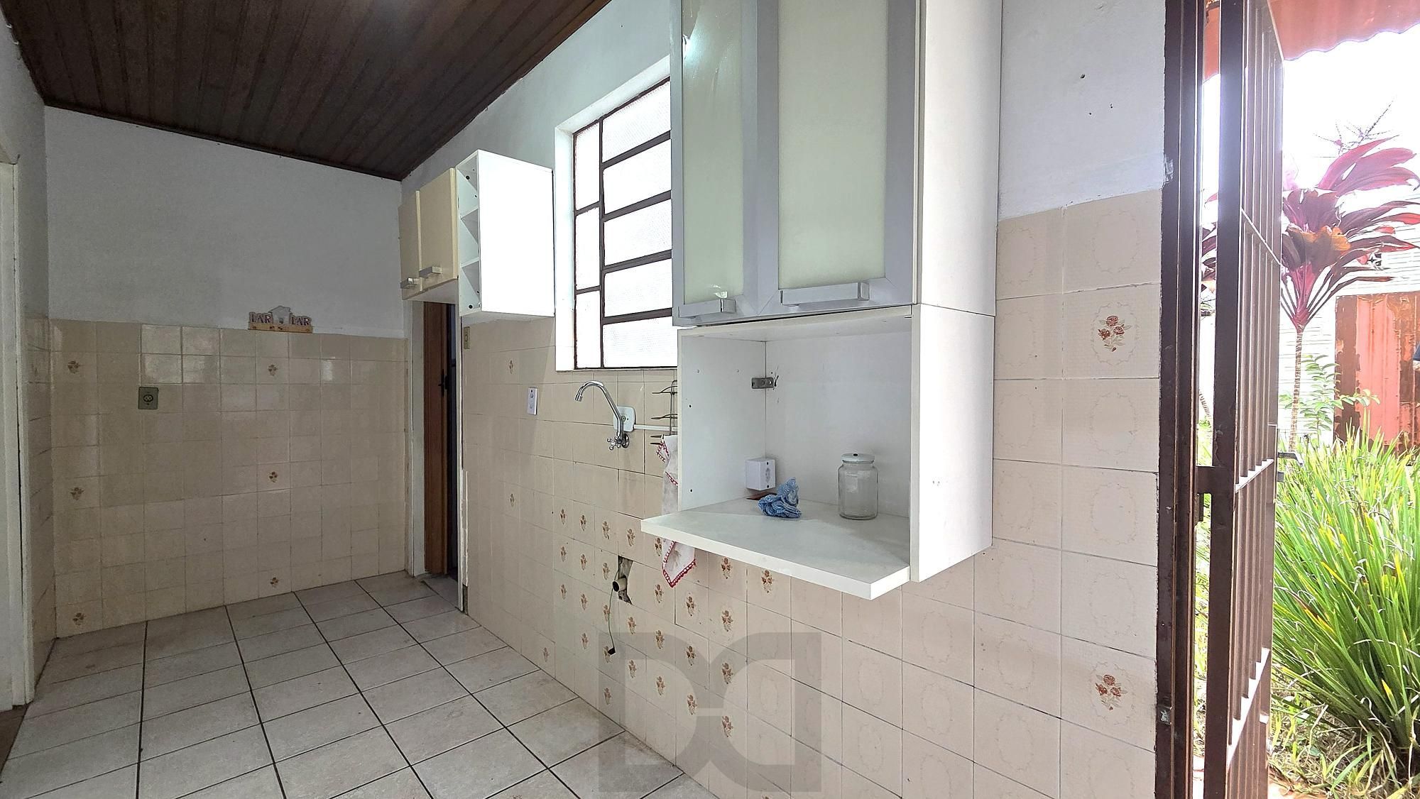 Casa 2 dormitórios, 90m² de área privativa e terreno com 358m2, amplo pátio e 3 vagas de garagem no bairro Camaquã – Porto Alegre — foto 13
