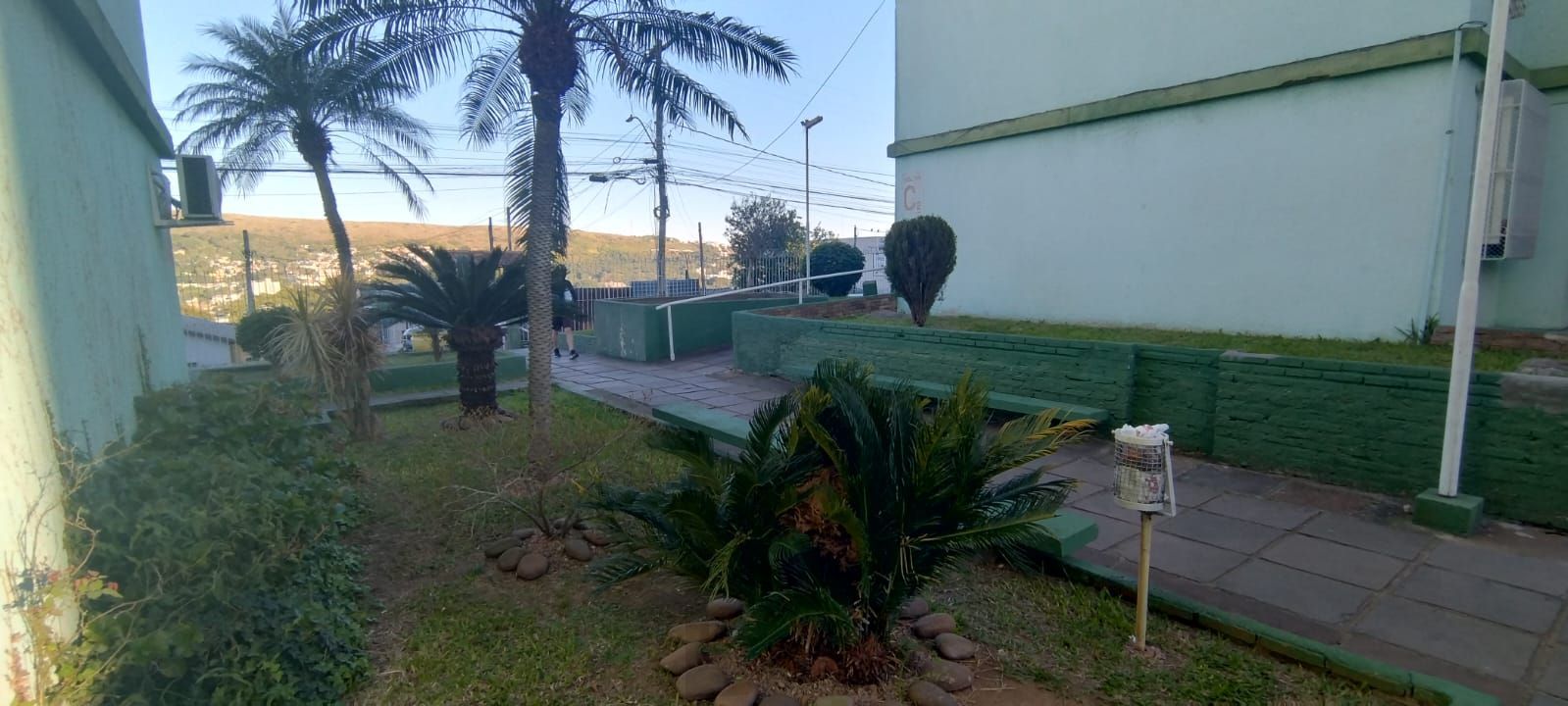 Apartamento com 3 dormitórios no Bairro Nonoai. — foto 3