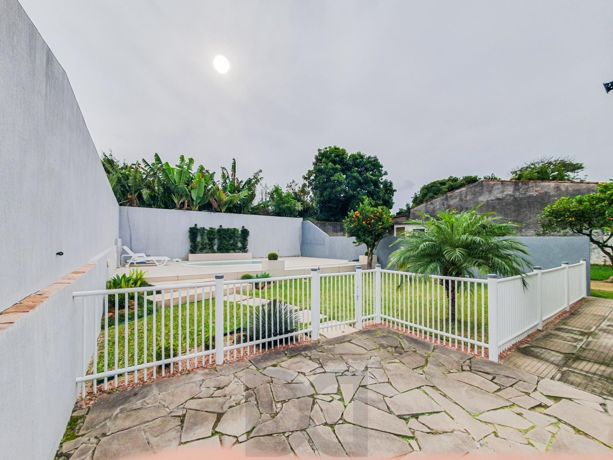 Excelente casa térrea 100% reformada 3 dormitórios, 1 suíte, pátio grande com piscina e espaço gourmet. — foto 42