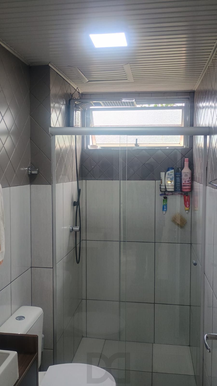 Excelente apartamento de 2 dormitórios no bairro Camaquã. — foto 11