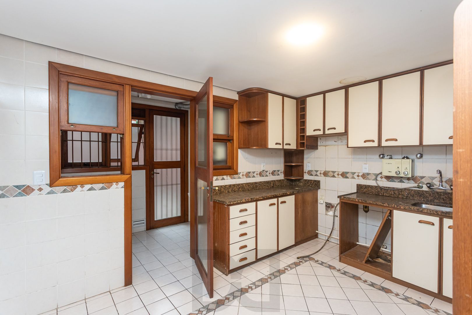 Ótimo apartamento de 3 dormitórios, sendo 1 suíte, com condomínio com infra completa. — foto 24