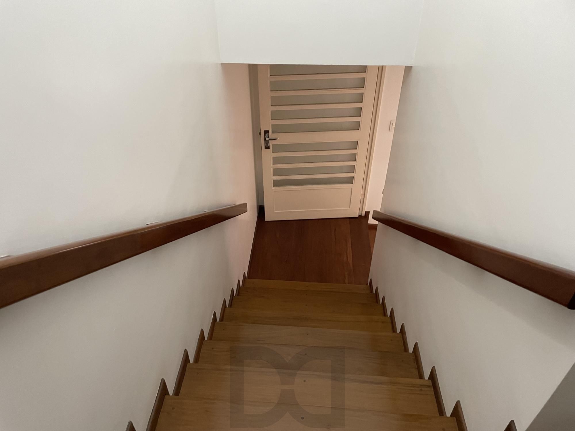 CASA COM 3 DORMITORIOS COM 1 SUITE - BAIRRO VILA NOVA — foto 13