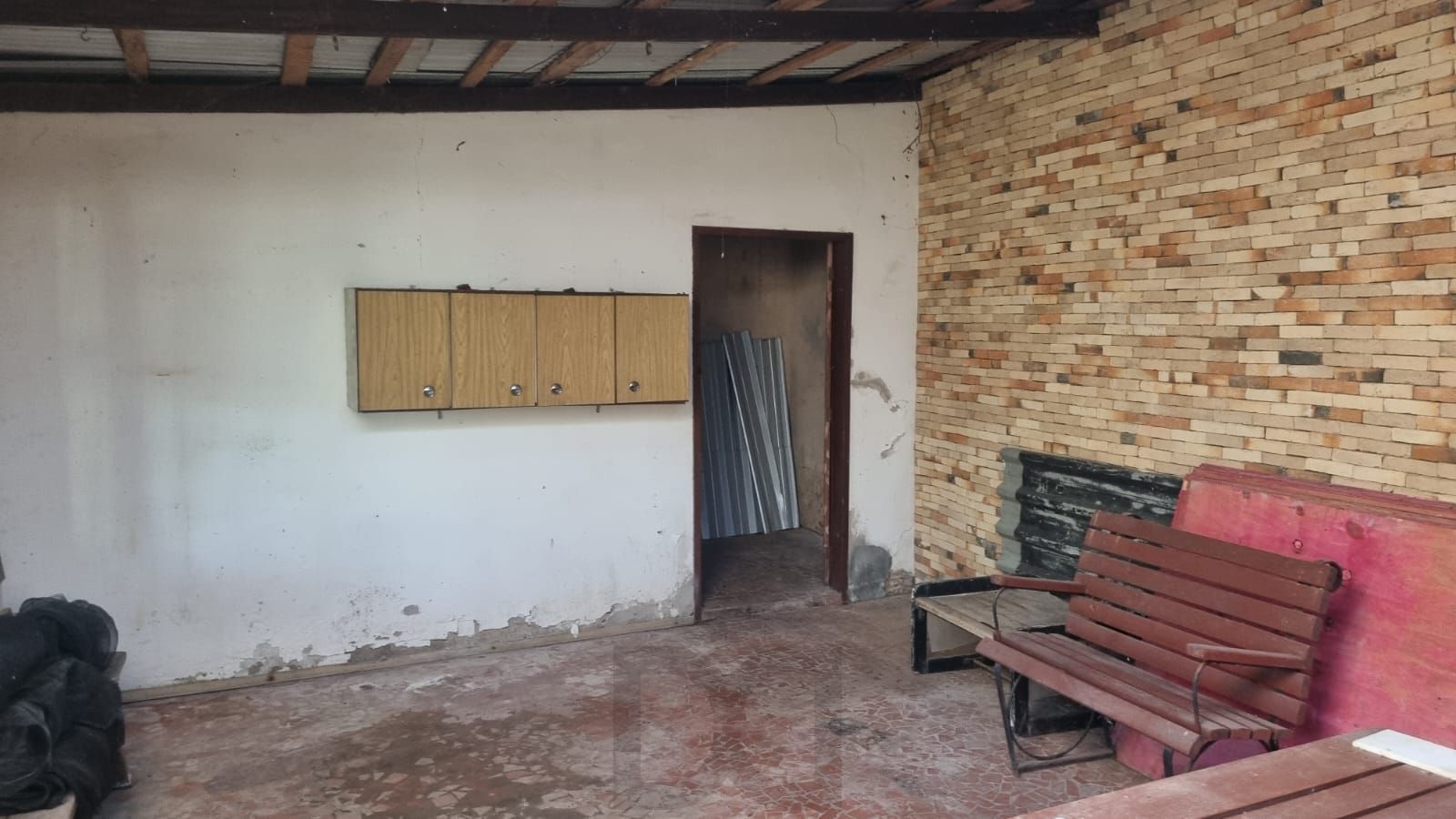Ótima Residência com 5 dormitórios e 2 suítes. Bairro Santa Tereza. — foto 41
