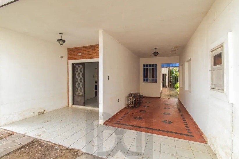 Terreno amplo com 420 m² (14x30), localizado em uma das regiões mais valorizadas do bairro Menino Deus. — foto 5