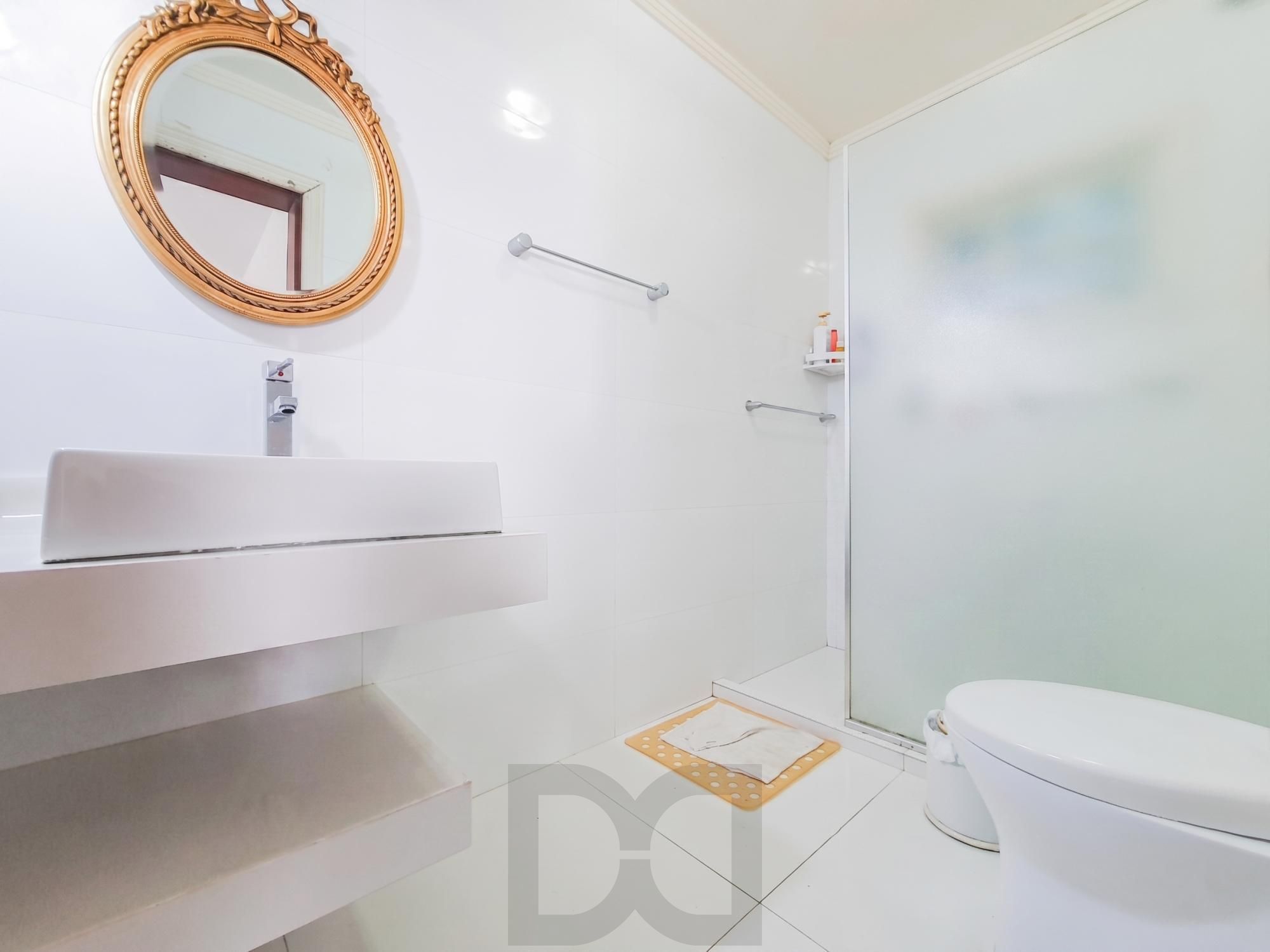 Linda e Ampla Casa com 4 dormitórios no Bairro Ipanema. — foto 28
