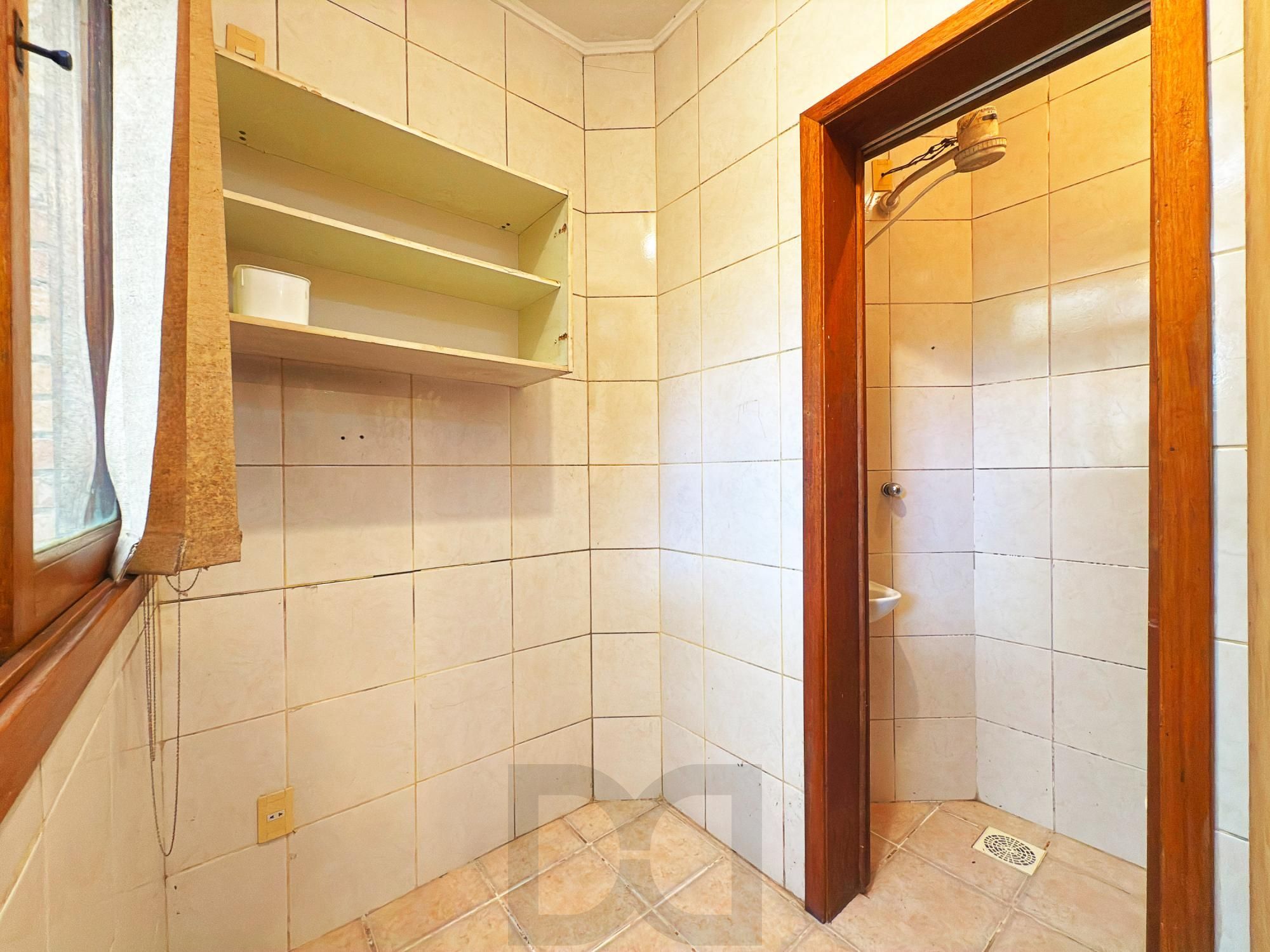 Casa em Condomínio  | 3 Dormitórios, Suíte, Lareira e Churrasqueira — foto 47