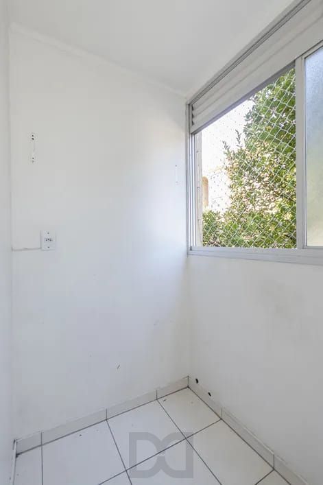 Apartamento de 2 quartos, no Bairro Tristeza, semi-mobiliado, com vaga escriturada. — foto 19