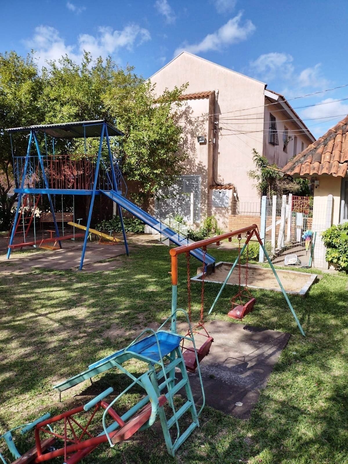 Sobrado em condomínio no bairro Vila Nova com 2 dormitórios, sendo 1 suíte. — foto 20