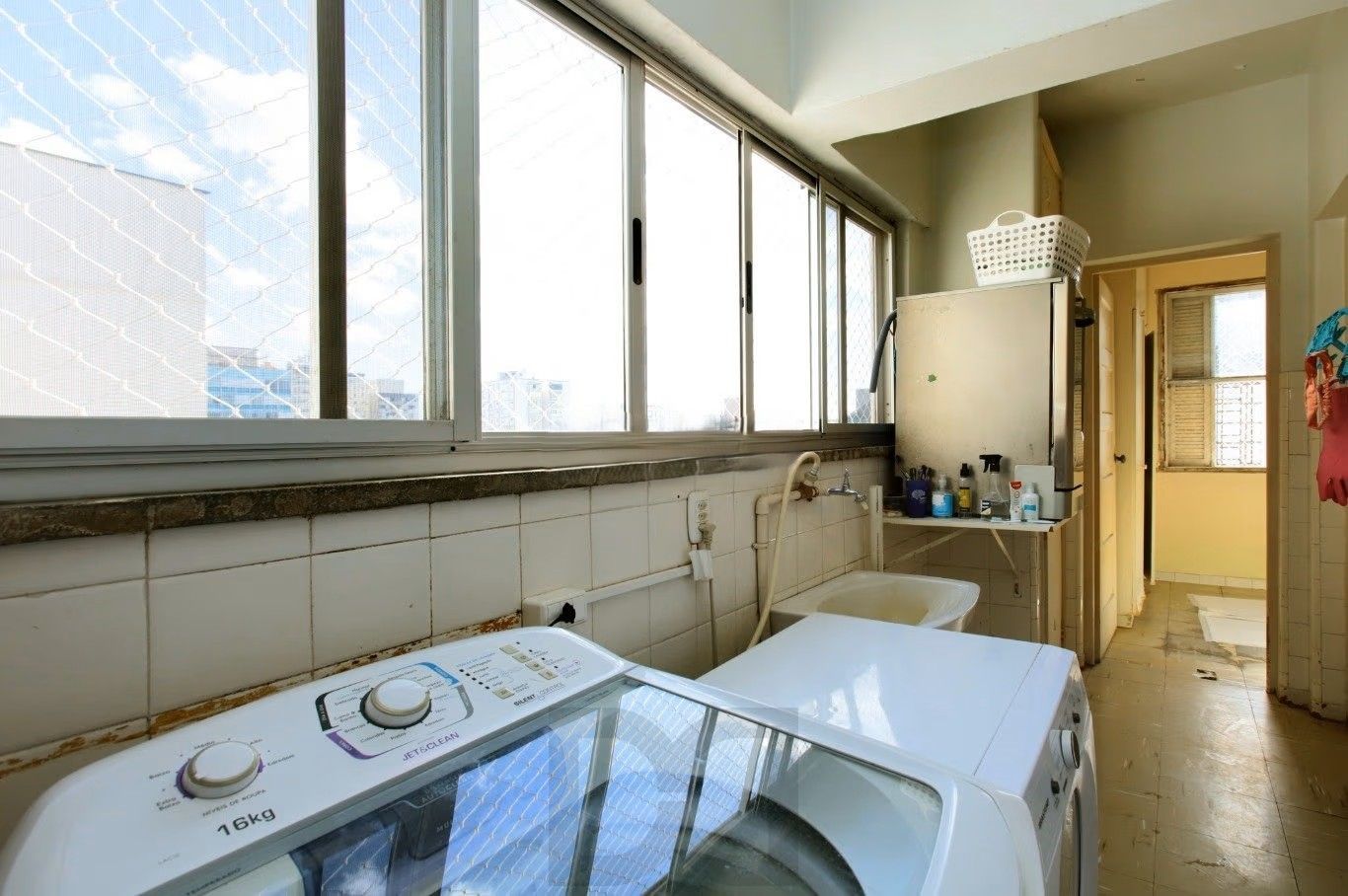 Amplo apartamento de 130m² privativos no Centro Histórico de Porto Alegre. — foto 11