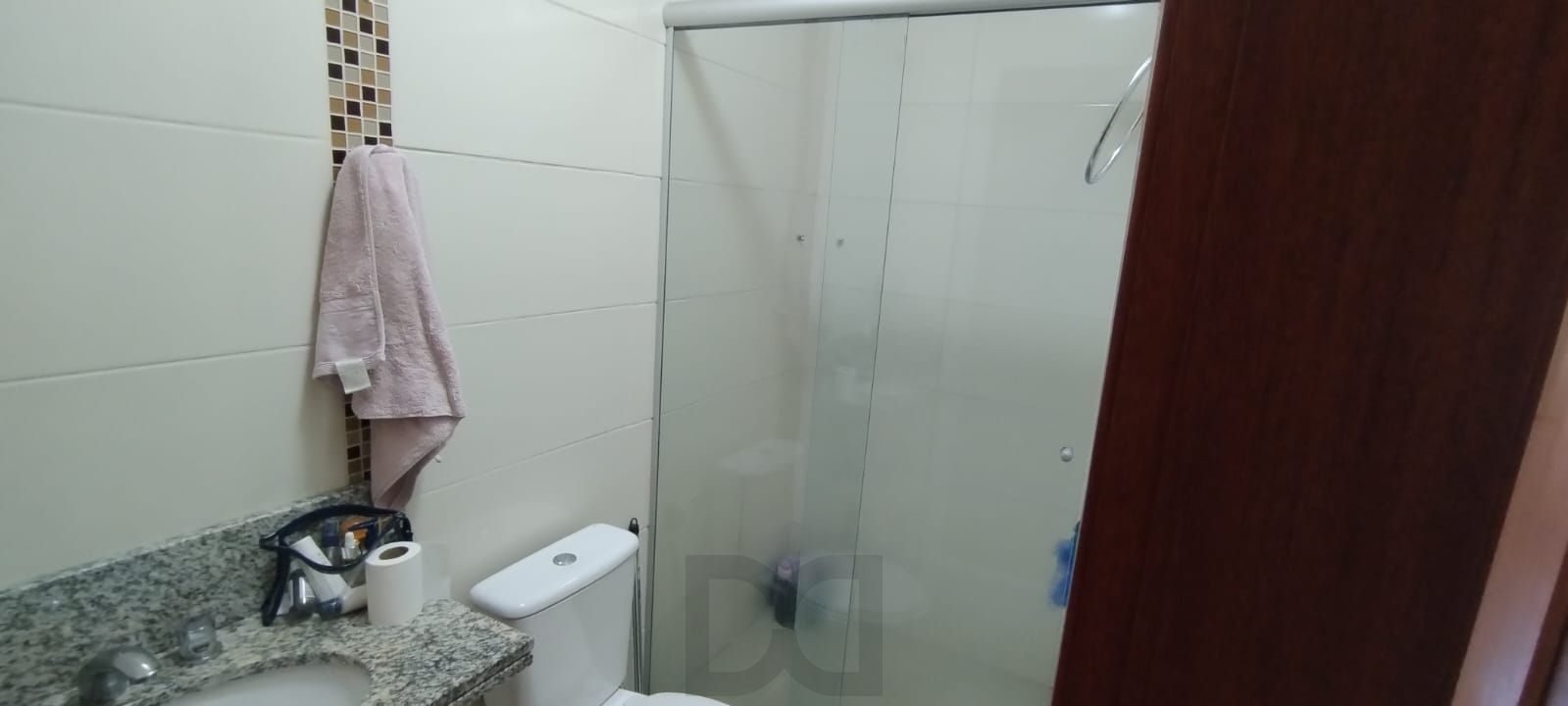 Linda Residência com 3 dormitórios, sendo 1 suíte á venda no Imperial Parque. — foto 17