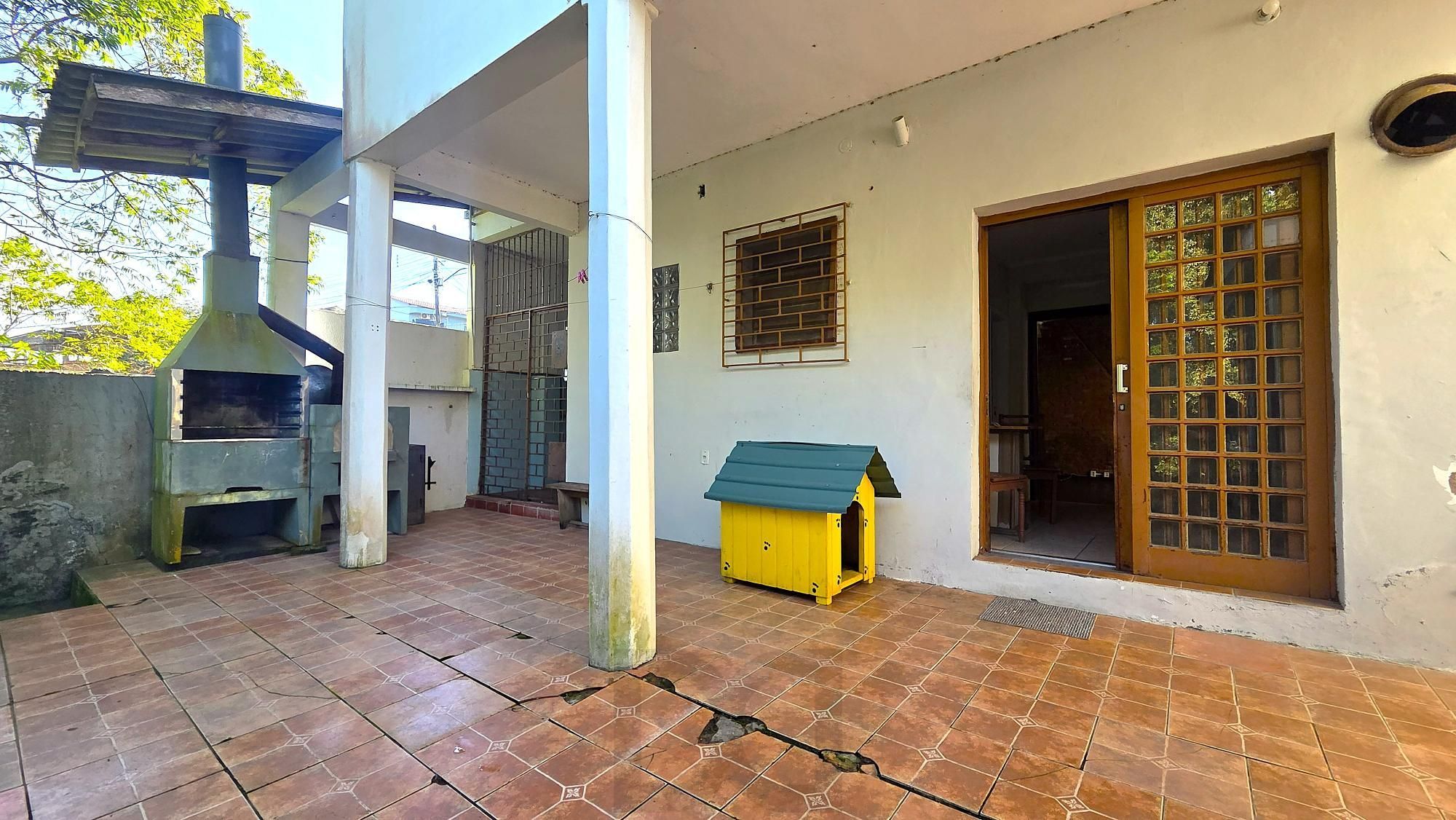 Excelente casa com 160 m² privativos, 4 dormitórios e garagem para 2 carros. — foto 17
