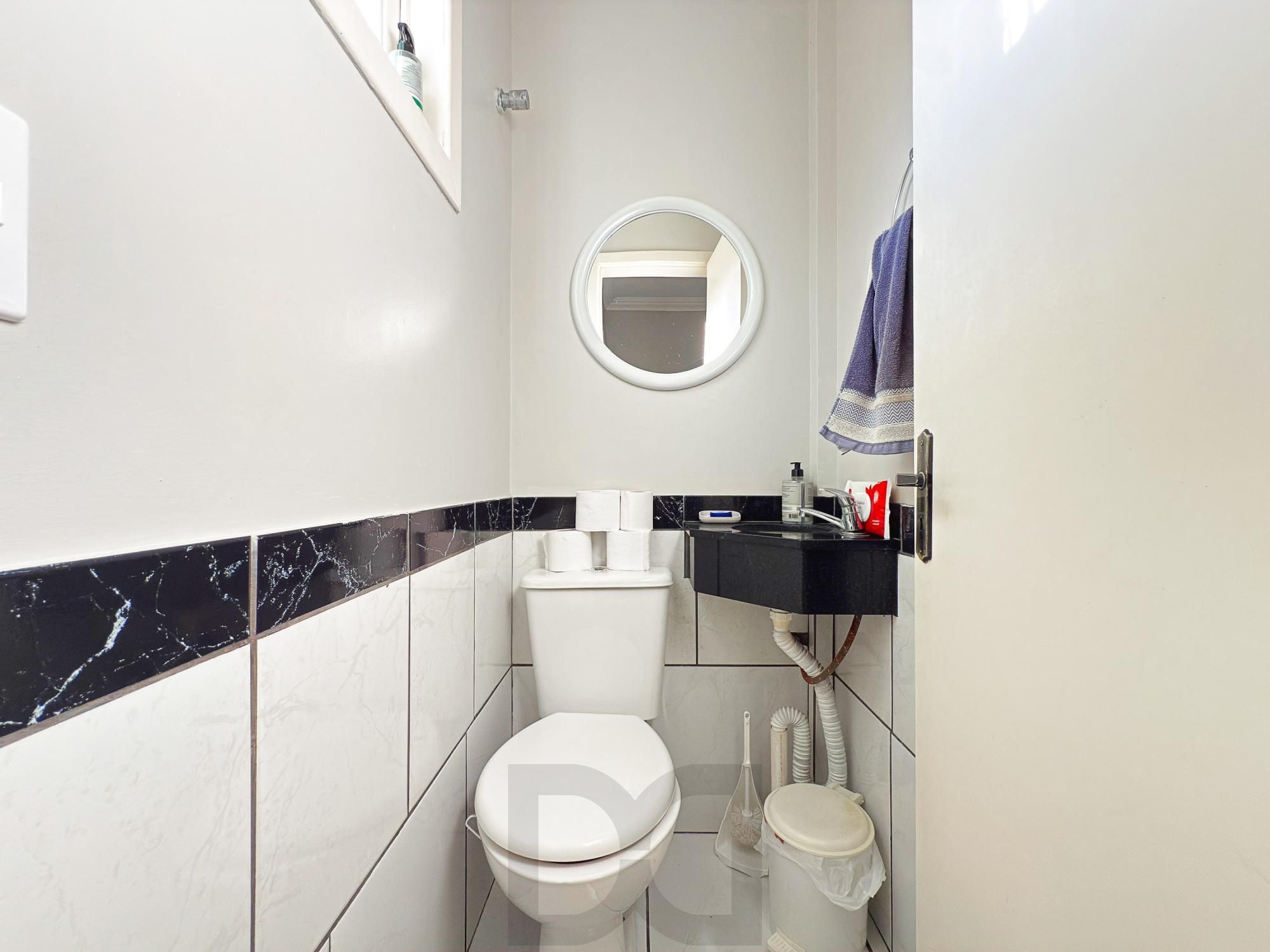 Residência com 4 Dormitório(s) Bairro Vila Nova — foto 7