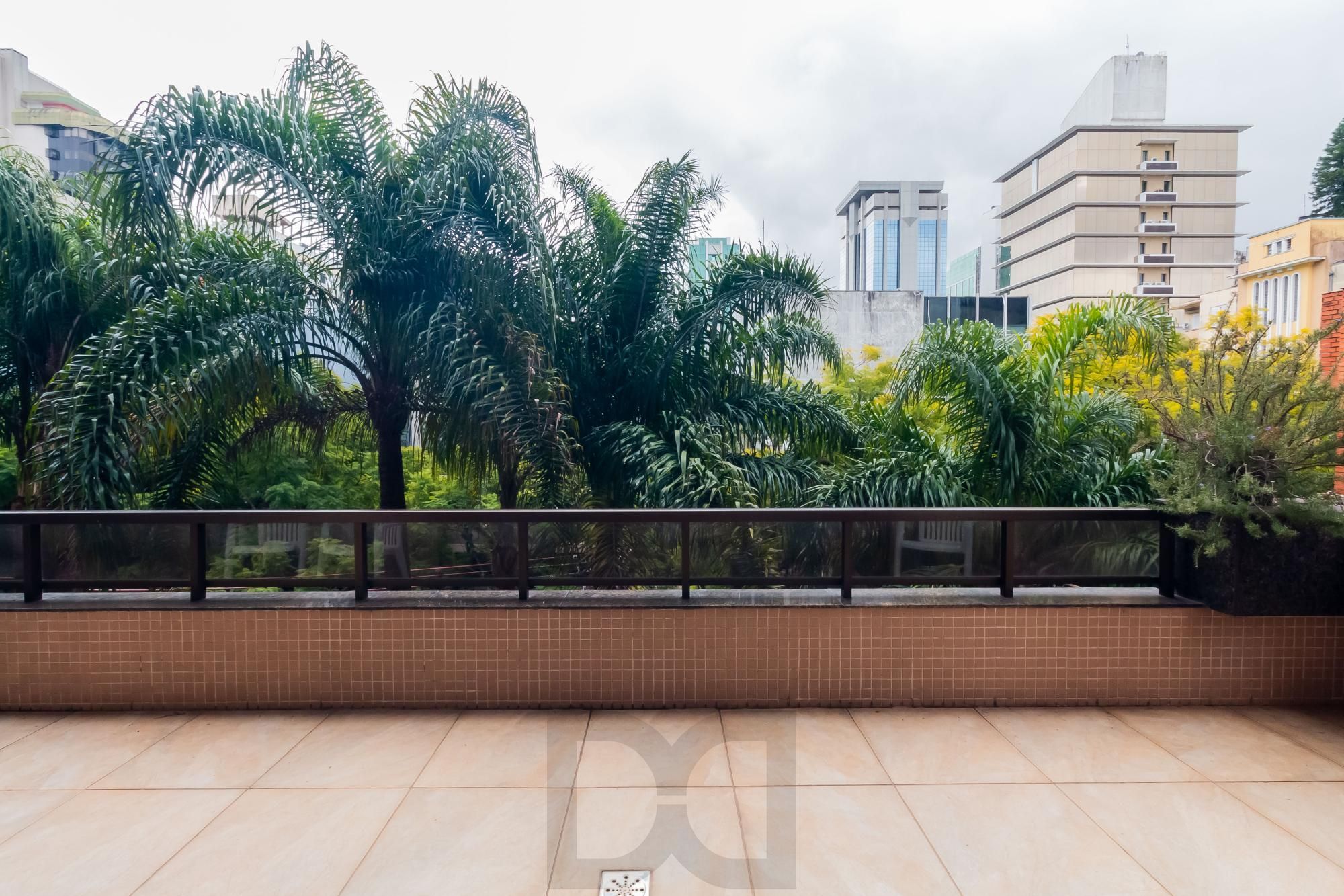 Maravilhoso apartamento no Bairro Moinhos de Vento com 4 dormitórios e 3 suítes. — foto 40